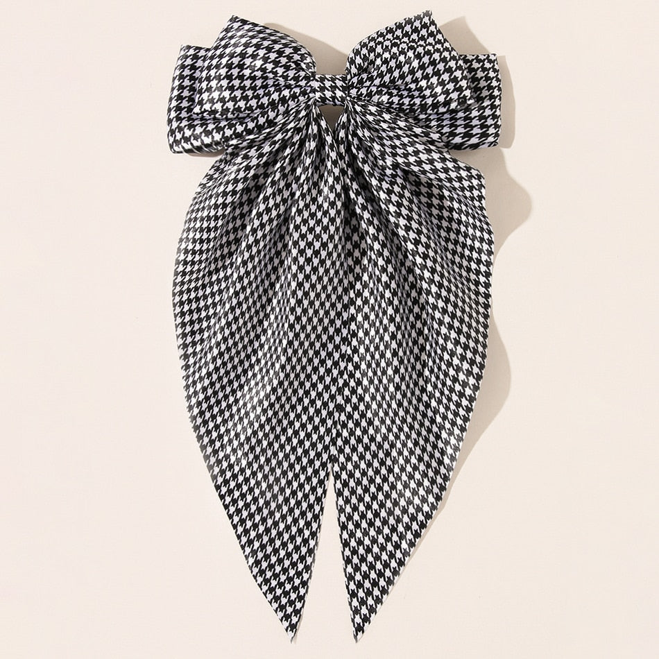 Large Bow Hairpin