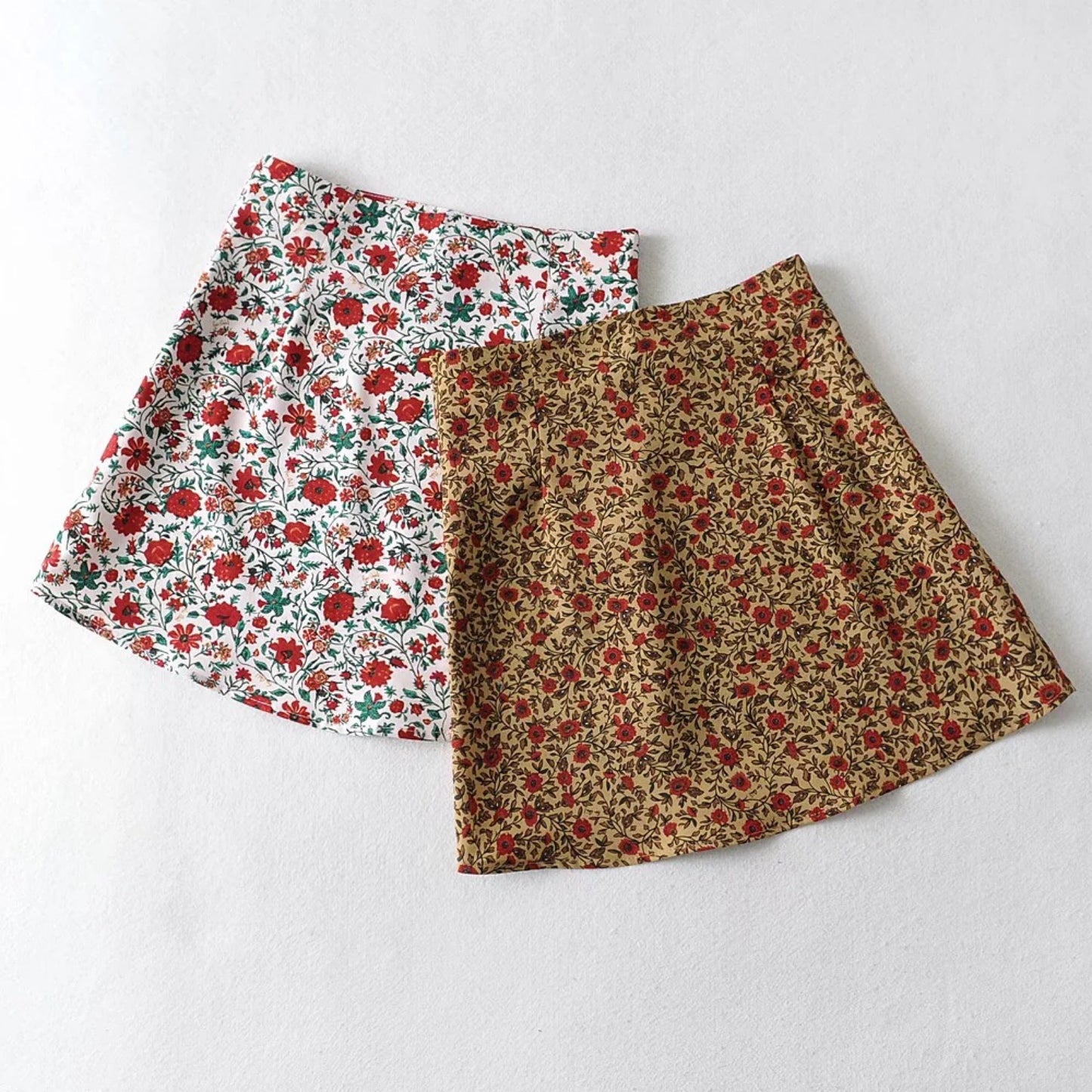 Boho Floral Print Mini Skirt