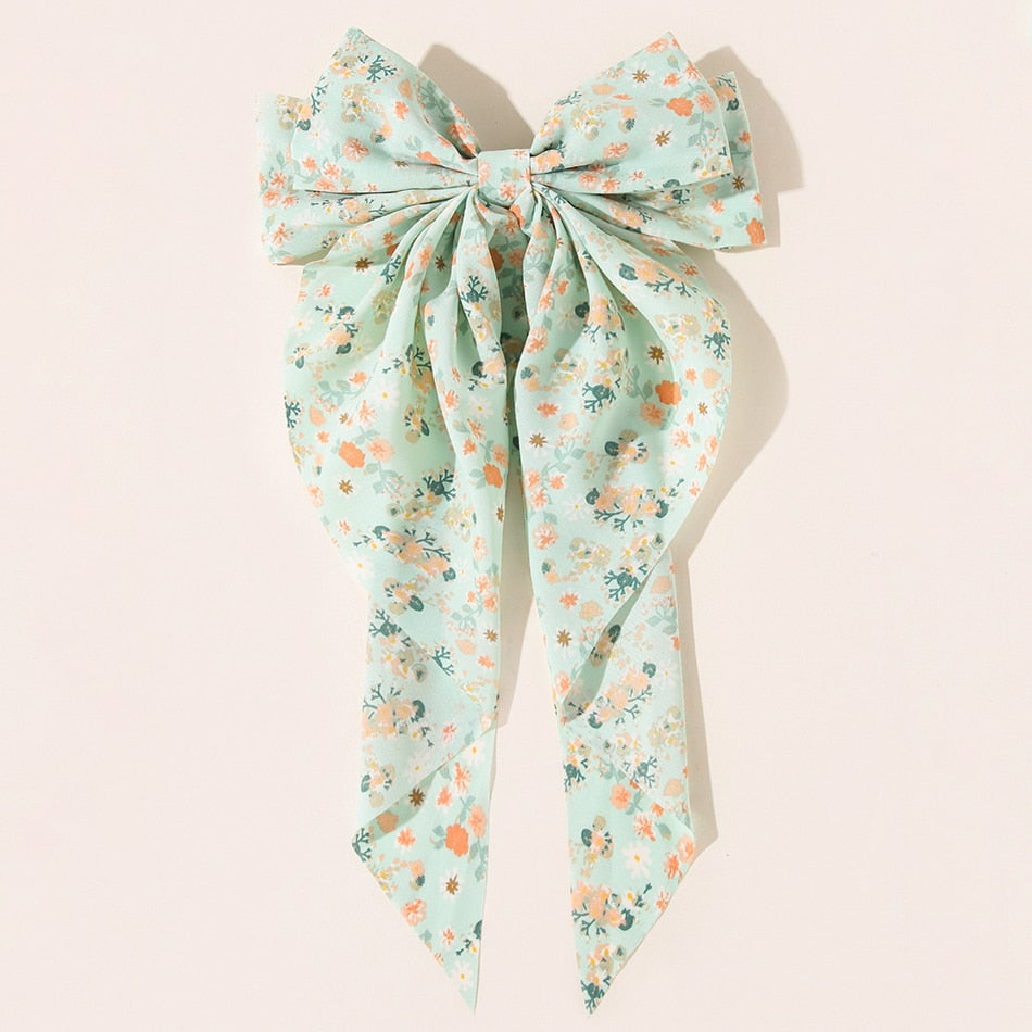 Large Bow Hairpin