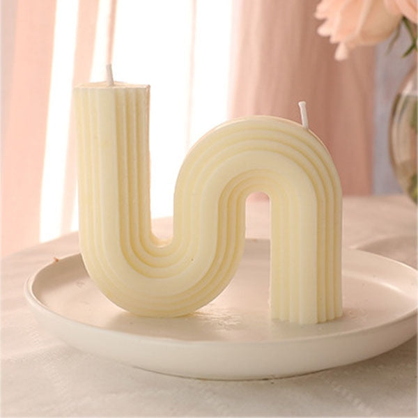 U-Shaped Geometric Scented Candles