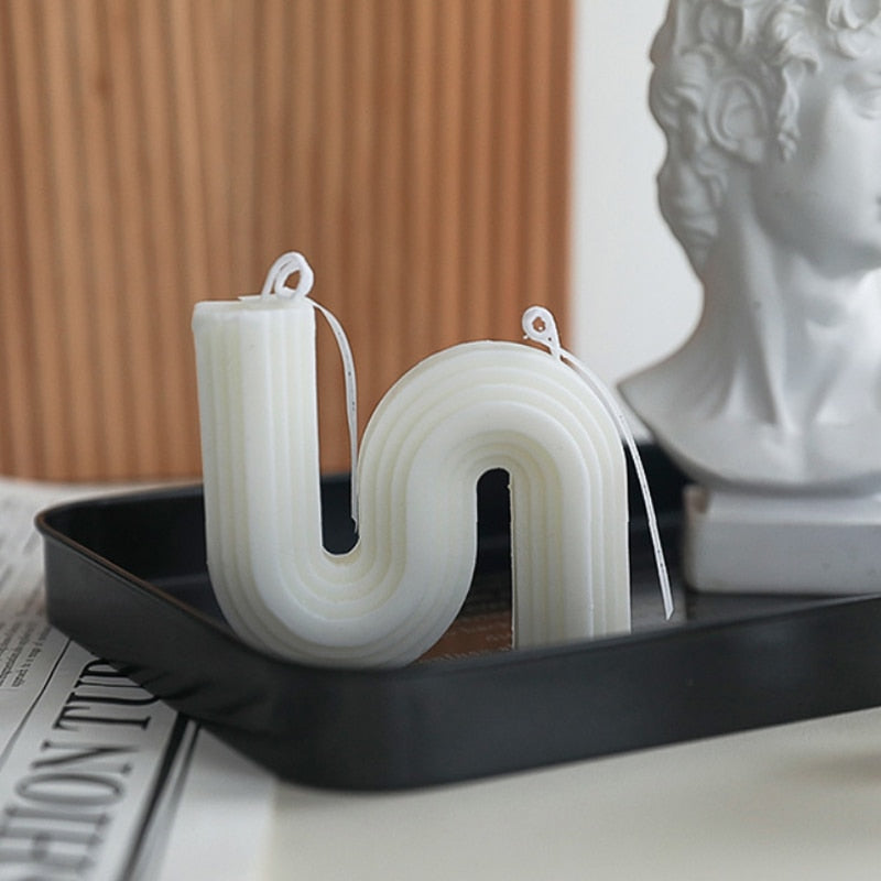 U-Shaped Geometric Scented Candles