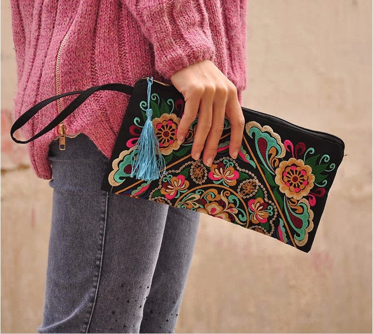 Boho Embroidered Pattern Clutch