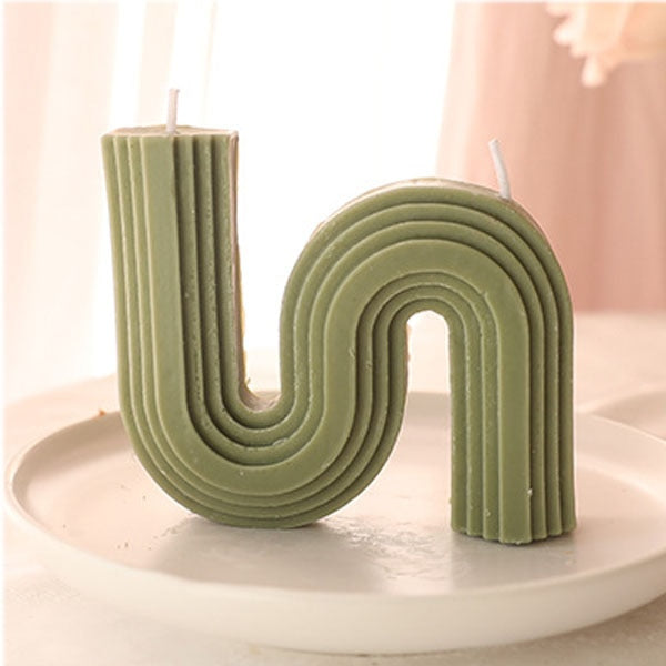 U-Shaped Geometric Scented Candles